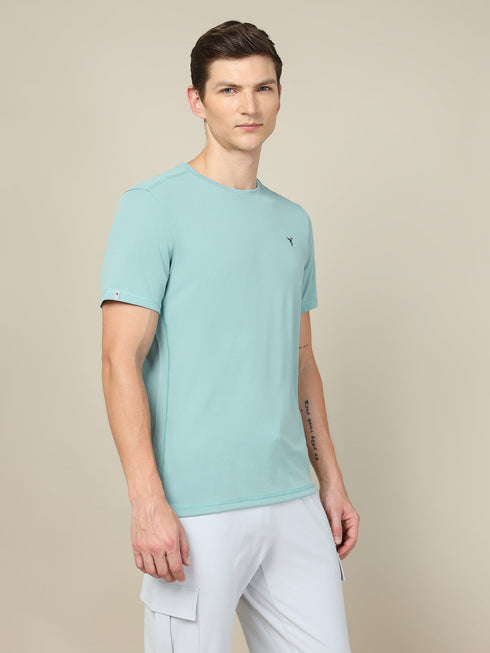 Men Solid Slim Fit Crew Neck T-shirt with TECHNO COOL+