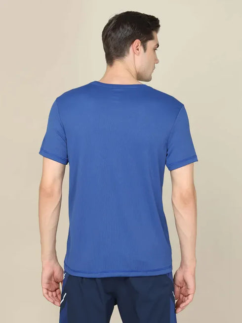 Men Solid Slim Fit Crew Neck T-shirt with TECHNO COOL+
