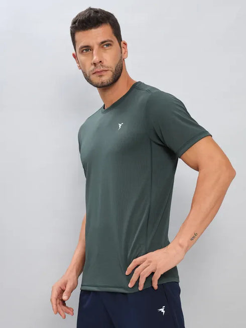 Men Solid Slim Fit Crew Neck T-shirt with TECHNO COOL+
