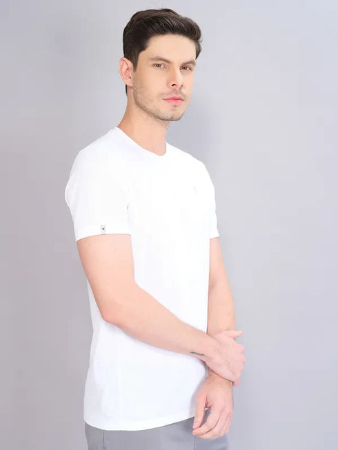 Men Solid Slim Fit Crew Neck T-shirt with TECHNO COOL+