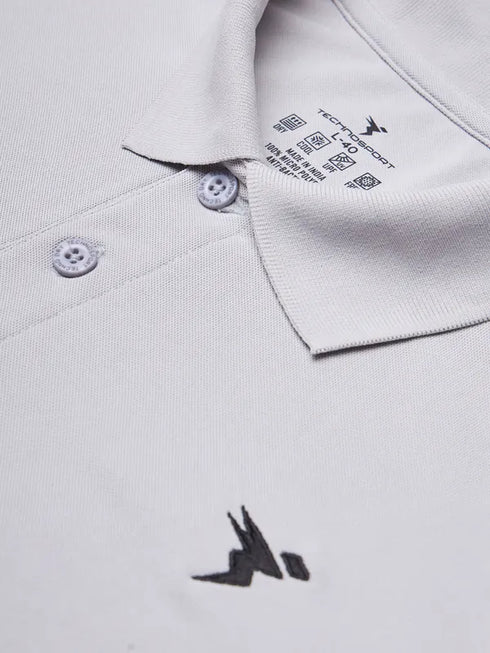 Men Solid Slim Fit Polo T-shirt with MATPIQ