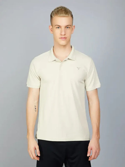 Men Solid Slim Fit Polo T-shirt with MATPIQ