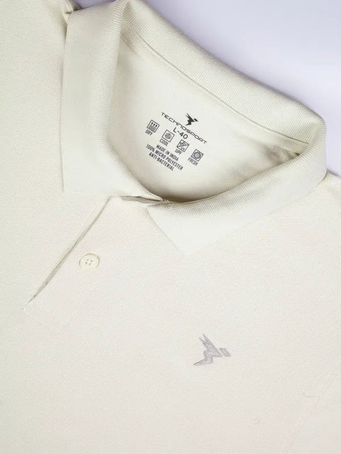 Men Solid Slim Fit Polo T-shirt with MATPIQ