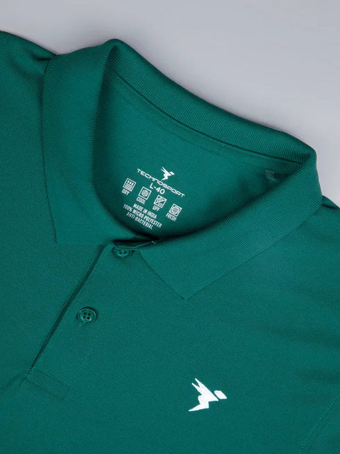 Men Solid Slim Fit Polo T-shirt with MATPIQ