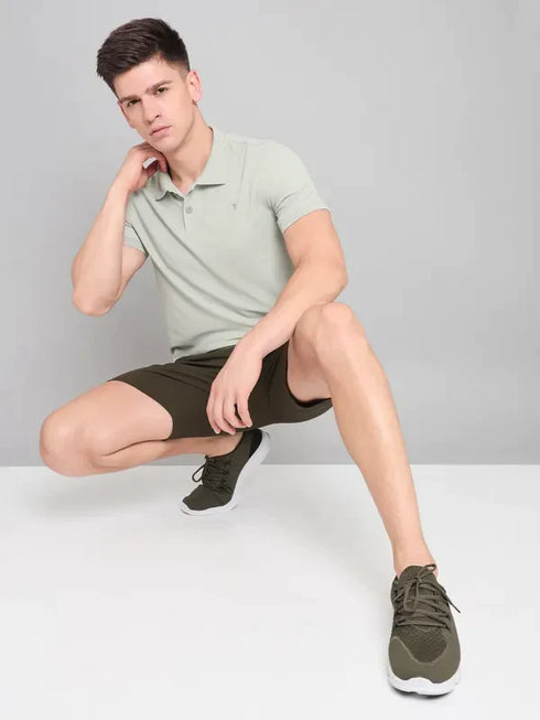 Men Solid Slim Fit Polo T-shirt with MATPIQ