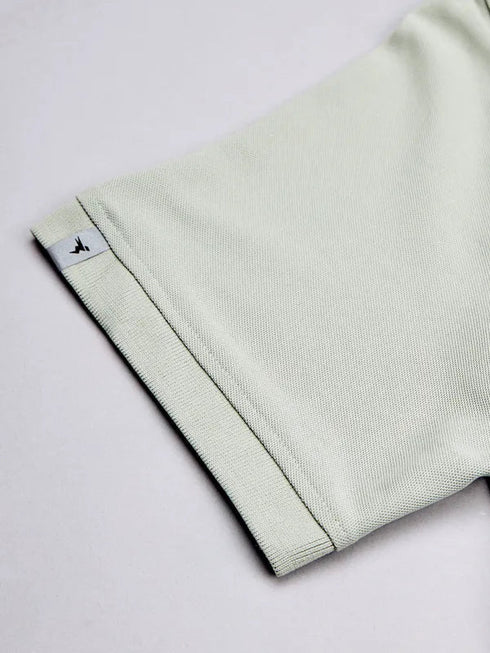 Men Solid Slim Fit Polo T-shirt with MATPIQ