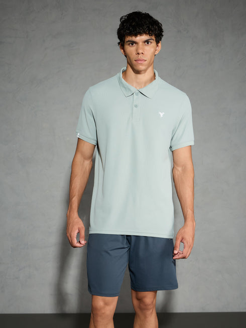 Men Solid Slim Fit Polo T-shirt with MATPIQ
