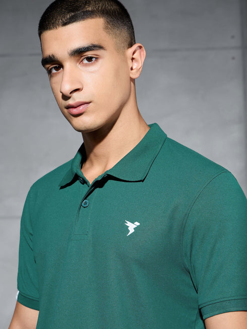 Men Solid Slim Fit Polo T-shirt with MATPIQ