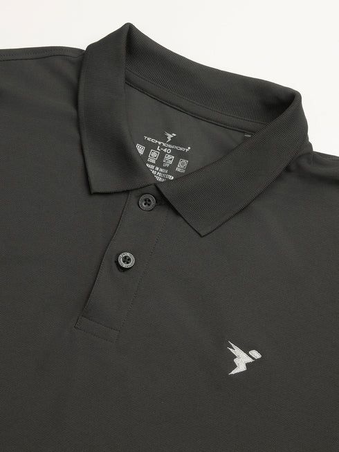 Men Solid Slim Fit Polo T-shirt with MATPIQ