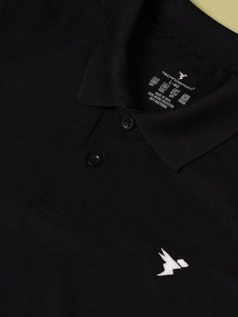 Men Solid Slim Fit Polo T-shirt with MATPIQ