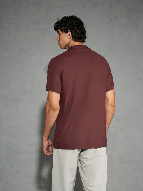Men Solid Slim Fit Polo T-shirt with MATPIQ