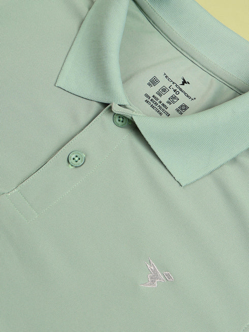 Men Solid Slim Fit Polo T-shirt with MATPIQ