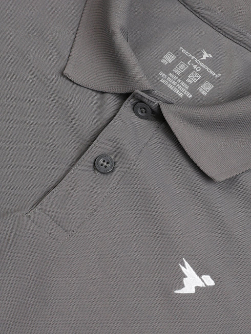 Men Solid Slim Fit Polo T-shirt with MATPIQ