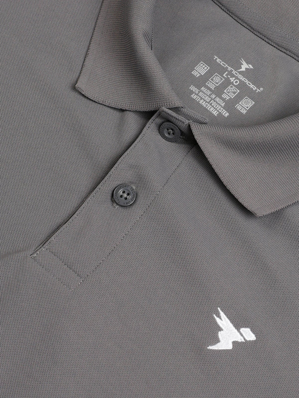 Men Solid Slim Fit Polo T-shirt with MATPIQ