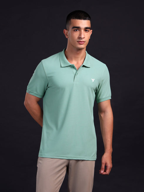Men Solid Slim Fit Polo T-shirt with MATPIQ