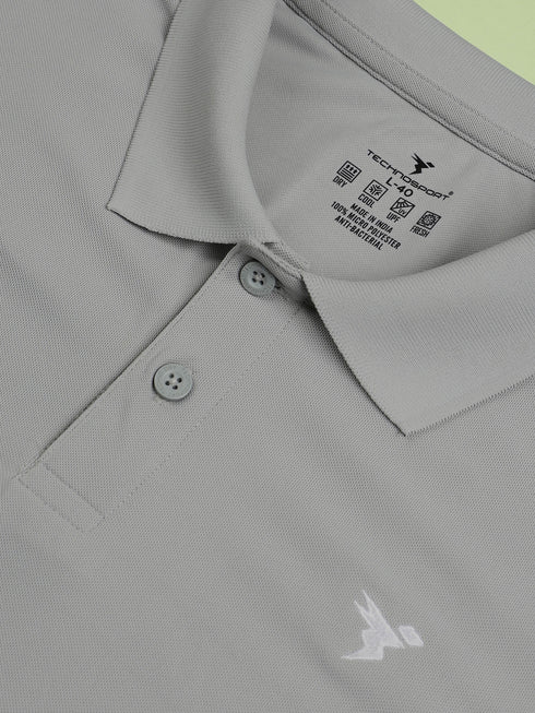 Men Solid Slim Fit Polo T-shirt with MATPIQ