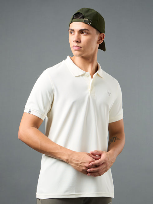 Men Solid Slim Fit Polo T-shirt with MATPIQ