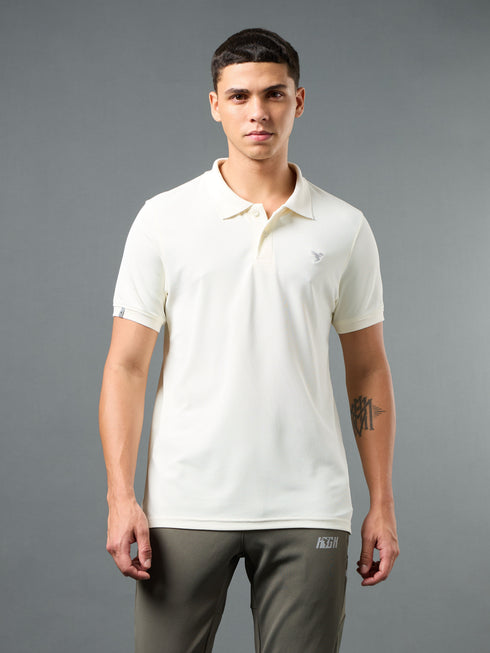 Men Solid Slim Fit Polo T-shirt with MATPIQ