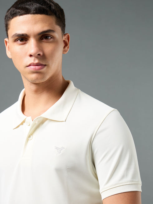 Men Solid Slim Fit Polo T-shirt with MATPIQ
