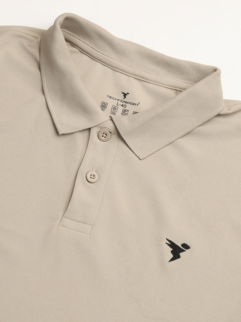 Men Solid Slim Fit Polo T-shirt with MATPIQ