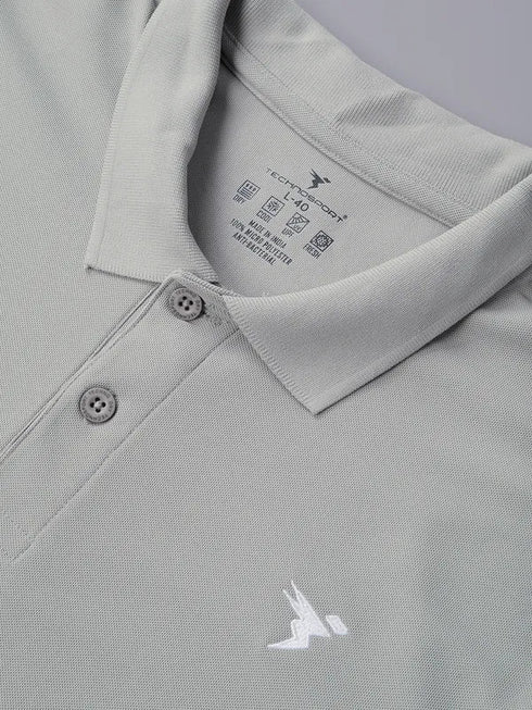 Men Solid Slim Fit Polo T-shirt with MATPIQ