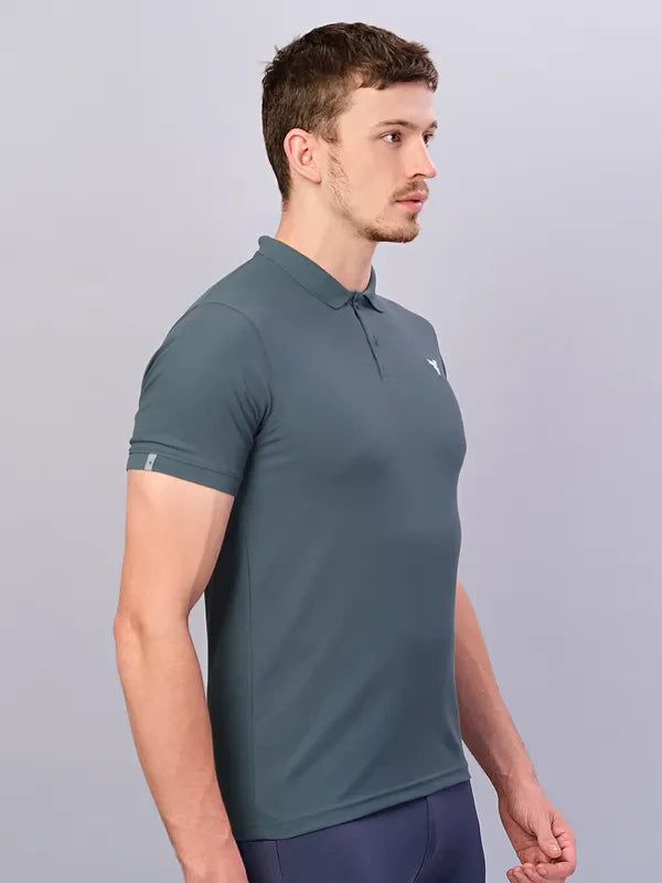 Men Solid Slim Fit Polo T-shirt with MATPIQ