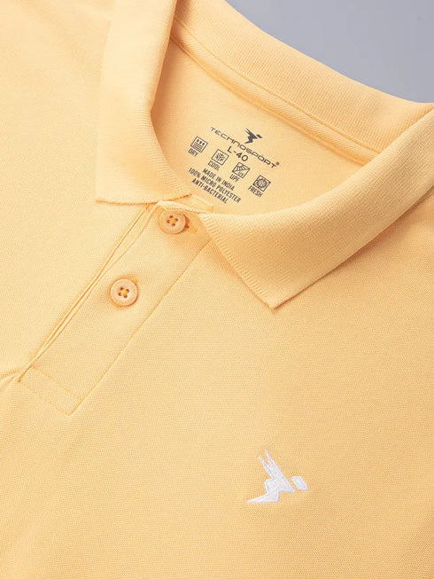Men Solid Slim Fit Polo T-shirt with MATPIQ