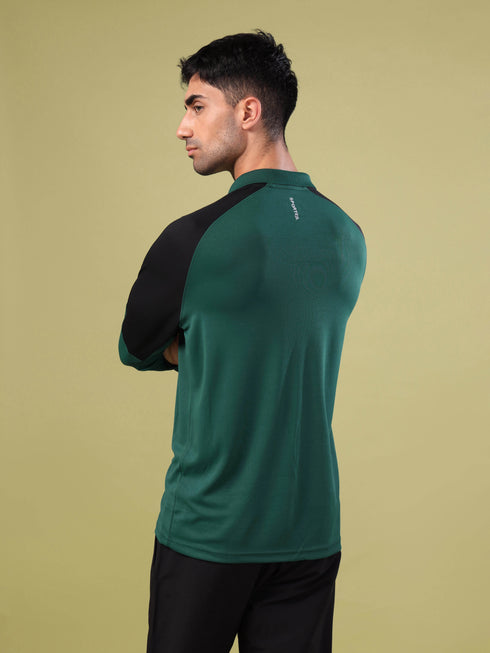 Men Colorblock Slim Fit Polo T-shirt with TECHNO COOL+