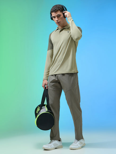 Men Colorblock Slim Fit Polo T-shirt with TECHNO COOL+