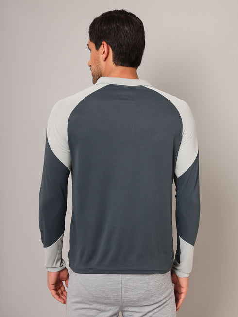 Men Colorblock Slim Fit Polo T-shirt with TECHNO COOL+