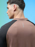 Men Colorblock Slim Fit Polo T-shirt with TECHNO COOL+