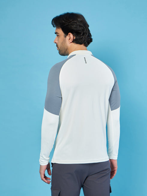 Men Colorblock Slim Fit Polo T-shirt with TECHNO COOL+