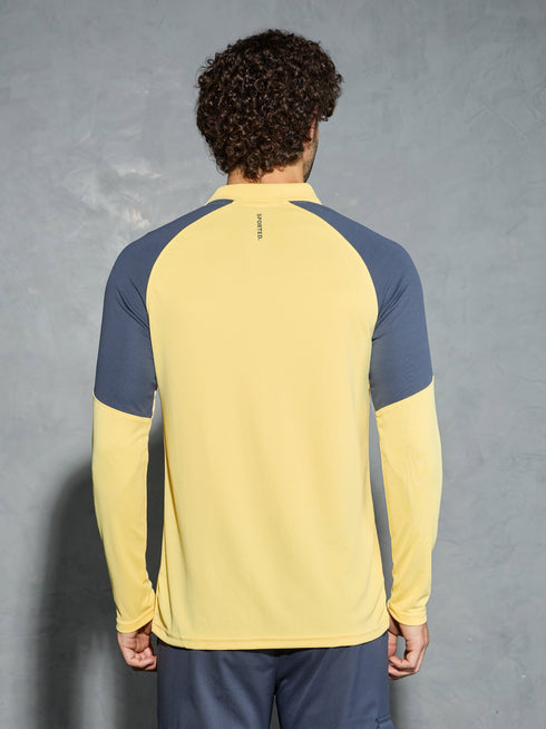 Men Colorblock Slim Fit Polo T-shirt with TECHNO COOL+
