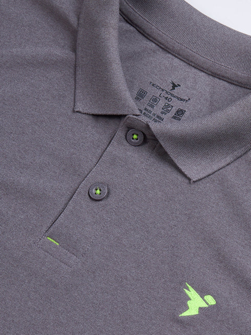 Men Solid Slim Fit Polo T-shirt with MATPIQ