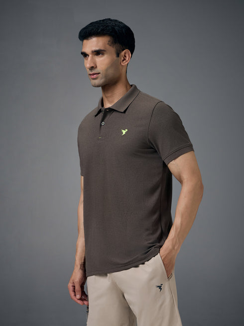 Men Solid Slim Fit Polo T-shirt with MATPIQ