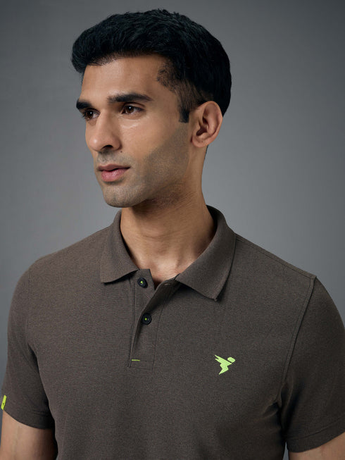 Men Solid Slim Fit Polo T-shirt with MATPIQ