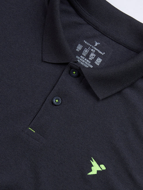 Men Solid Slim Fit Polo T-shirt with MATPIQ