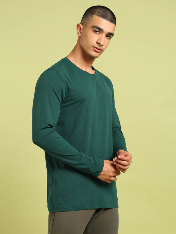Men Solid Slim Fit Round Neck Sports T-shirt with COTFLEX