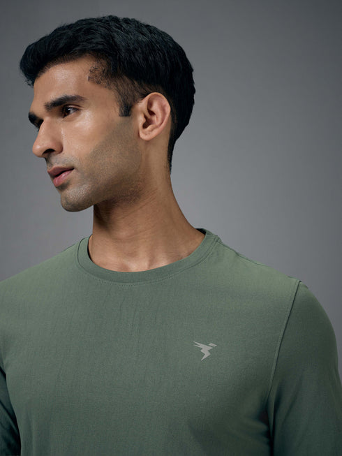 Men Solid Slim Fit Round Neck Sports T-shirt with COTFLEX