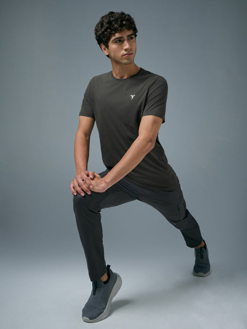 Men Solid Slim Fit Crew Neck T-shirt with COTFLEX