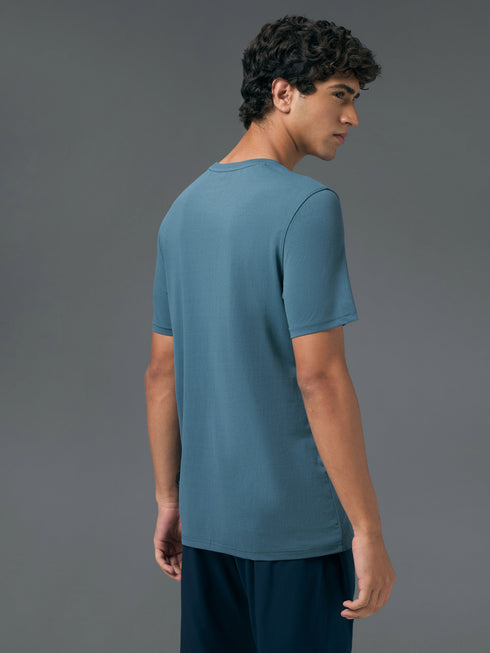 Men Solid Slim Fit Crew Neck T-shirt with COTFLEX