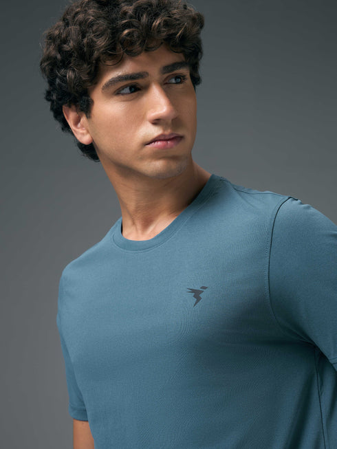 Men Solid Slim Fit Crew Neck T-shirt with COTFLEX