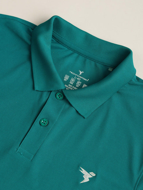 Men Solid Slim Fit Polo T-shirt with MATPIQ