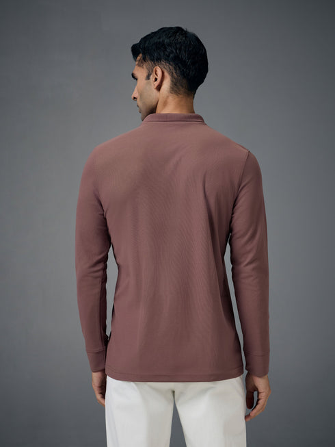 Men Solid Slim Fit Polo T-shirt with MATPIQ
