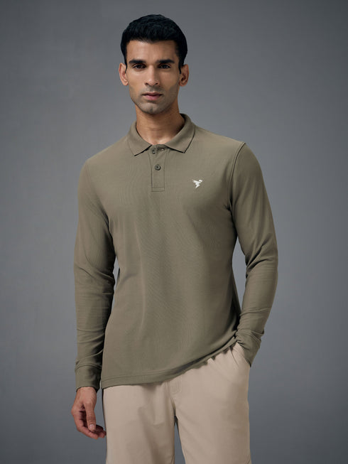 Men Solid Slim Fit Polo T-shirt with MATPIQ