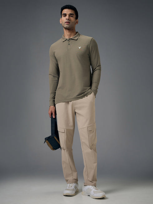 Men Solid Slim Fit Polo T-shirt with MATPIQ