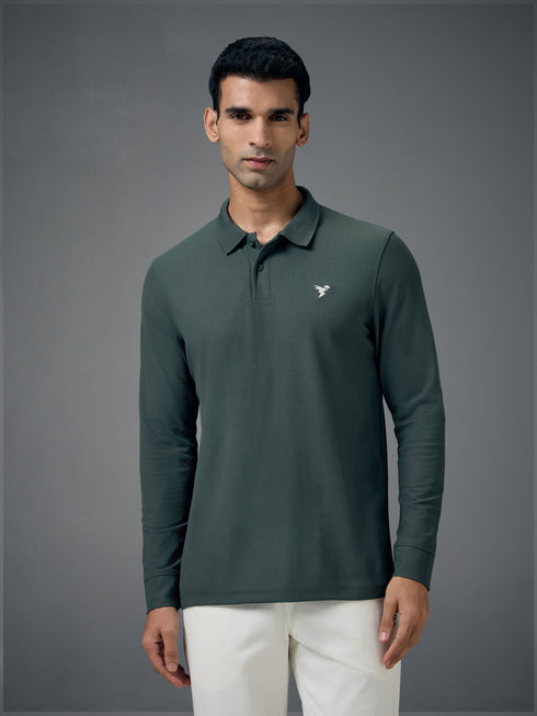Men Solid Slim Fit Polo T-shirt with MATPIQ