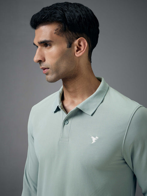 Men Solid Slim Fit Polo T-shirt with MATPIQ