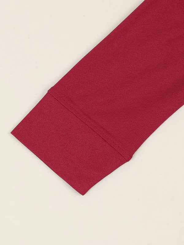 Men Solid Slim Fit Polo T-shirt with MATPIQ