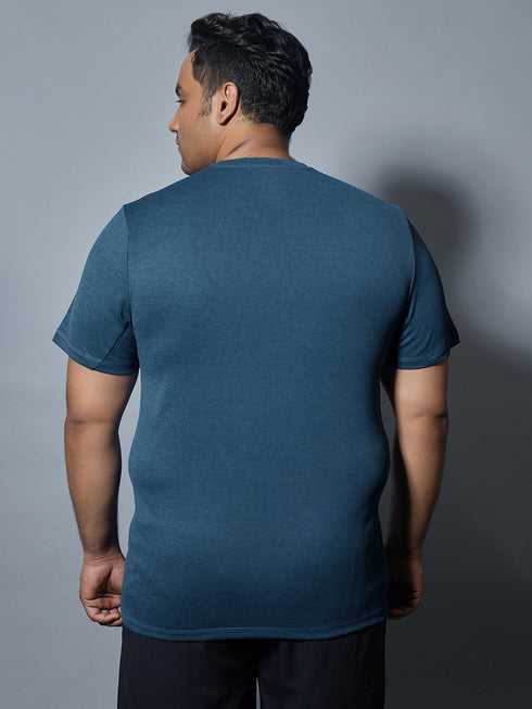 Men Plus Size Solid Slim Fit Crew Neck T-shirt with DOUBLE COOL